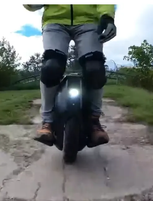 Kingsong 16X Pro gyroroue 1554 Wh 160 km