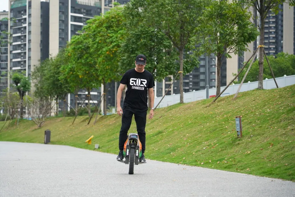 Kingsong 16X Pro gyroroue 1554 Wh 160 km