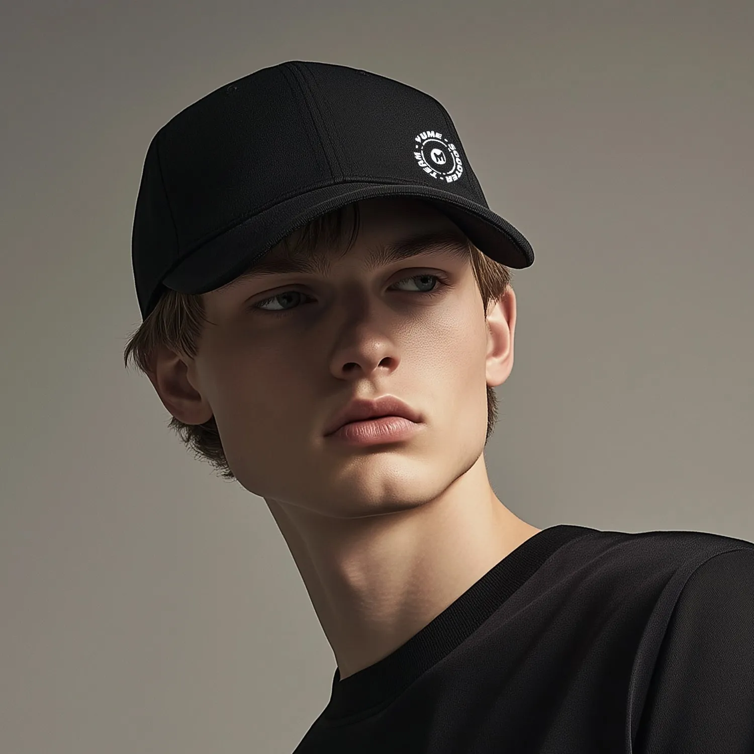 YUME Casquette Baseball Brodée Logo Réglable Noir
